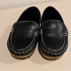 Kids Black Leather Moccasin Loafers - Size 9